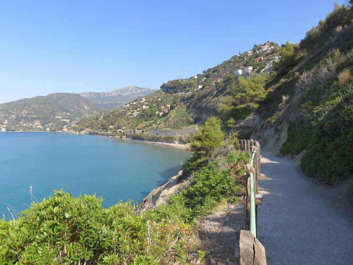 Amaita Appartement Ventimiglia Buitenkant foto